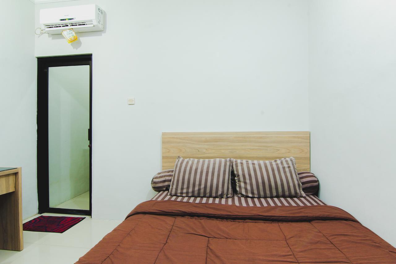 D'Paragon Upn Maguwo Exterior foto